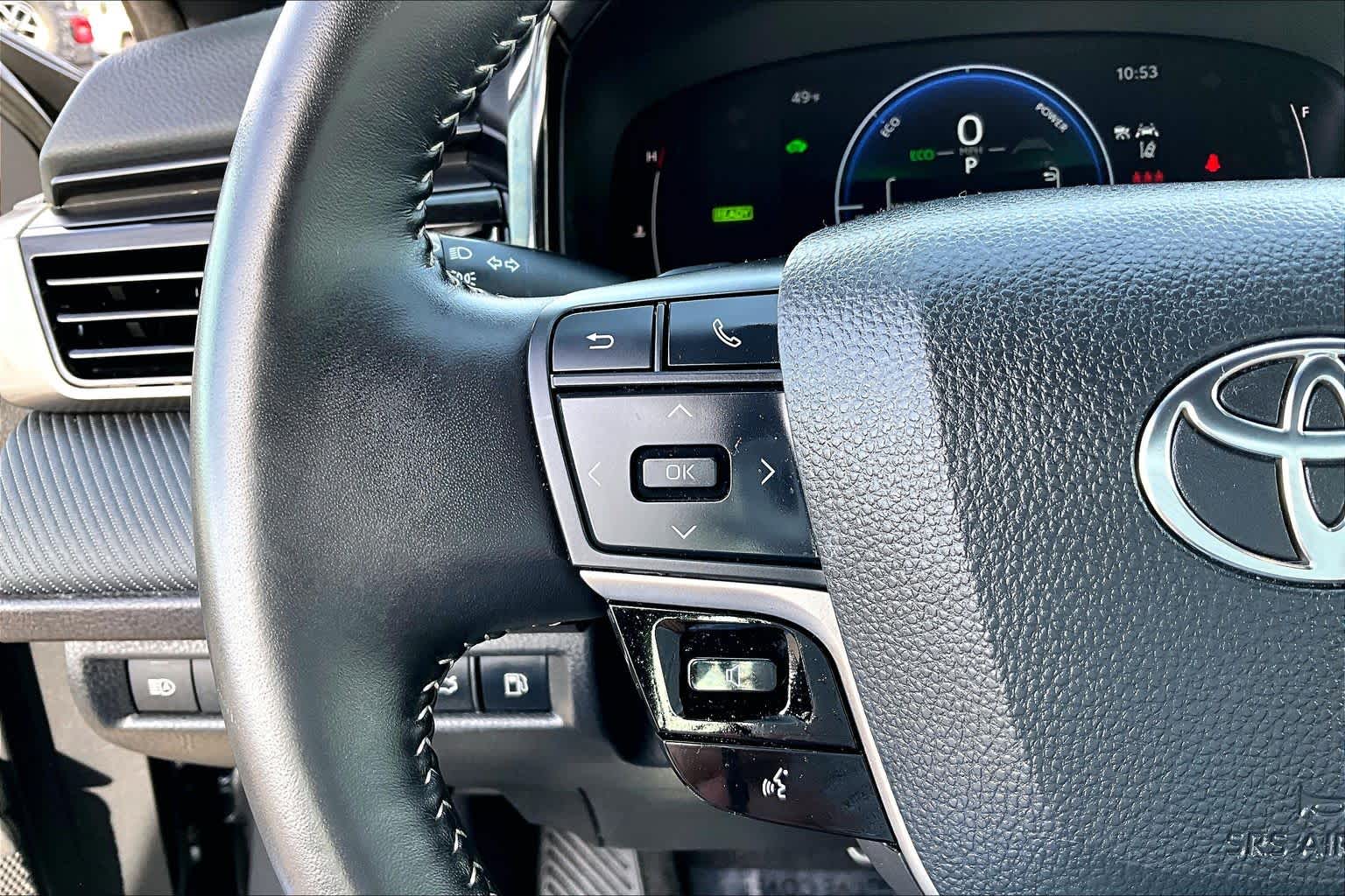 Thumbnail: 2025 Toyota Camry - 23