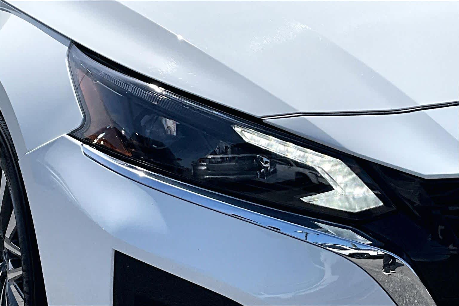 Thumbnail: 2025 Nissan Altima - 31