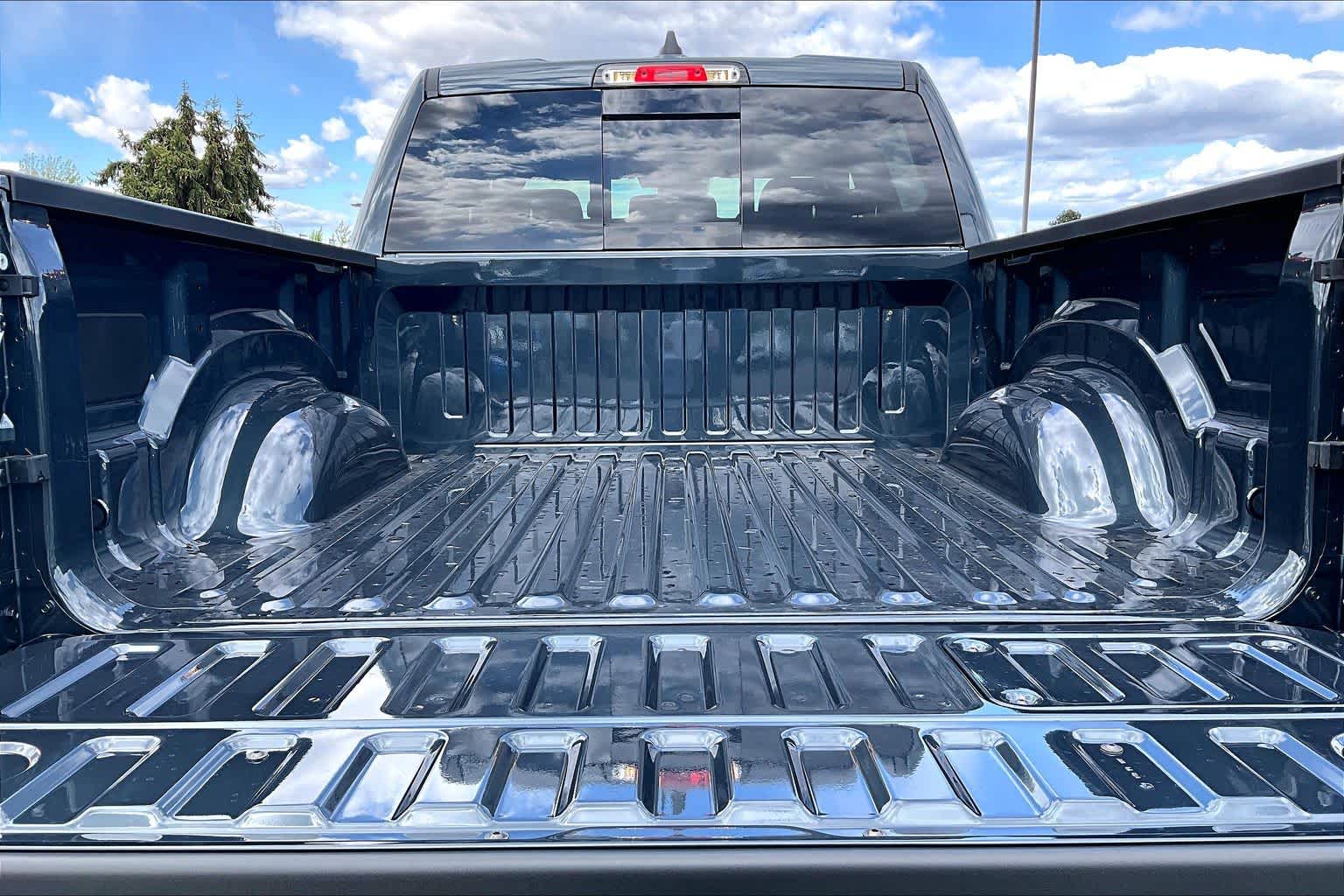 Thumbnail: 2026 RAM 1500 - 19