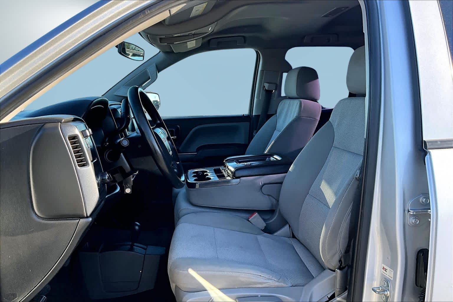 Thumbnail: 2018 GMC Sierra 1500 - 11