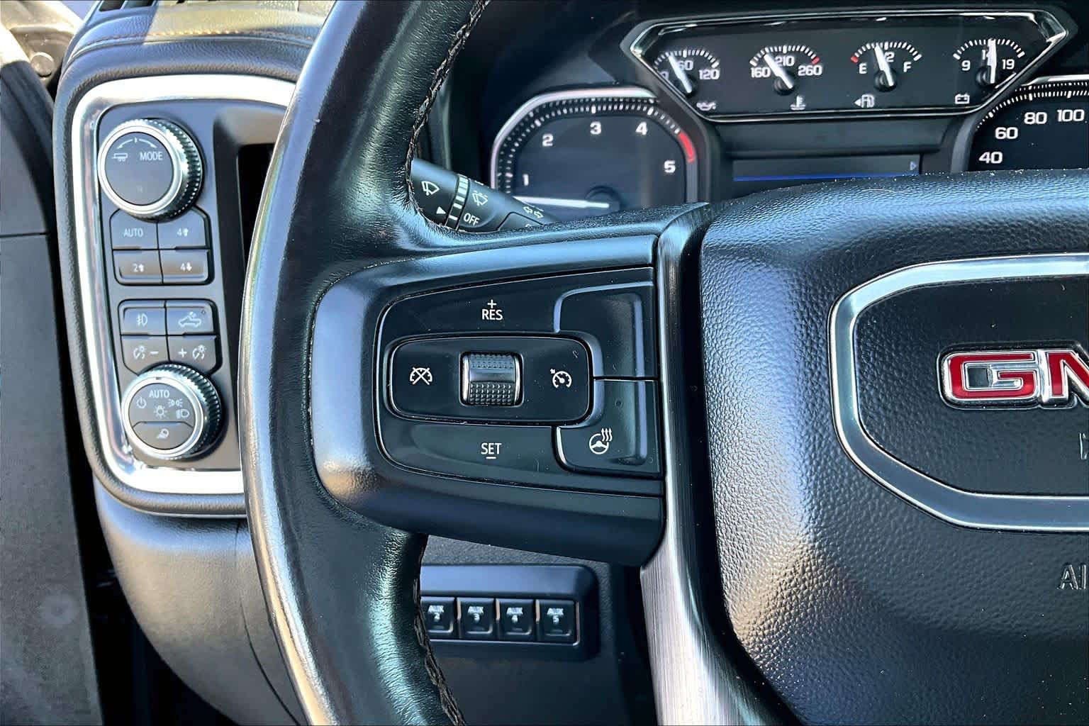 Thumbnail: 2022 GMC Sierra 2500 - 22