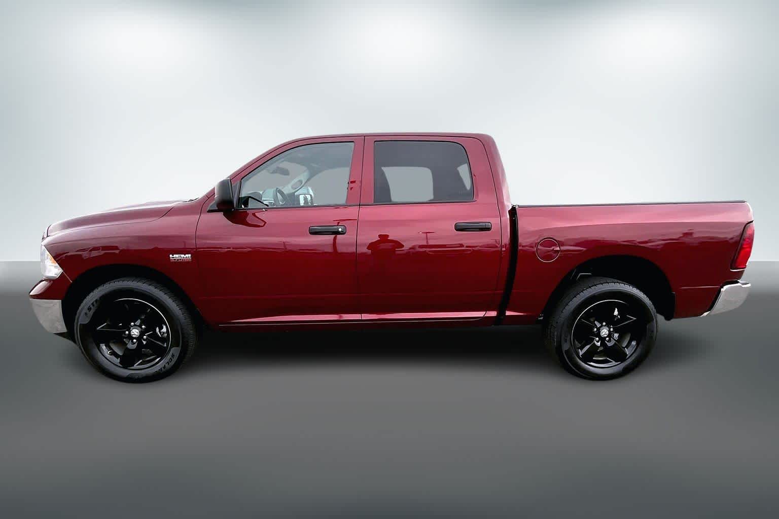 Thumbnail: 2023 RAM 1500 Classic - 3