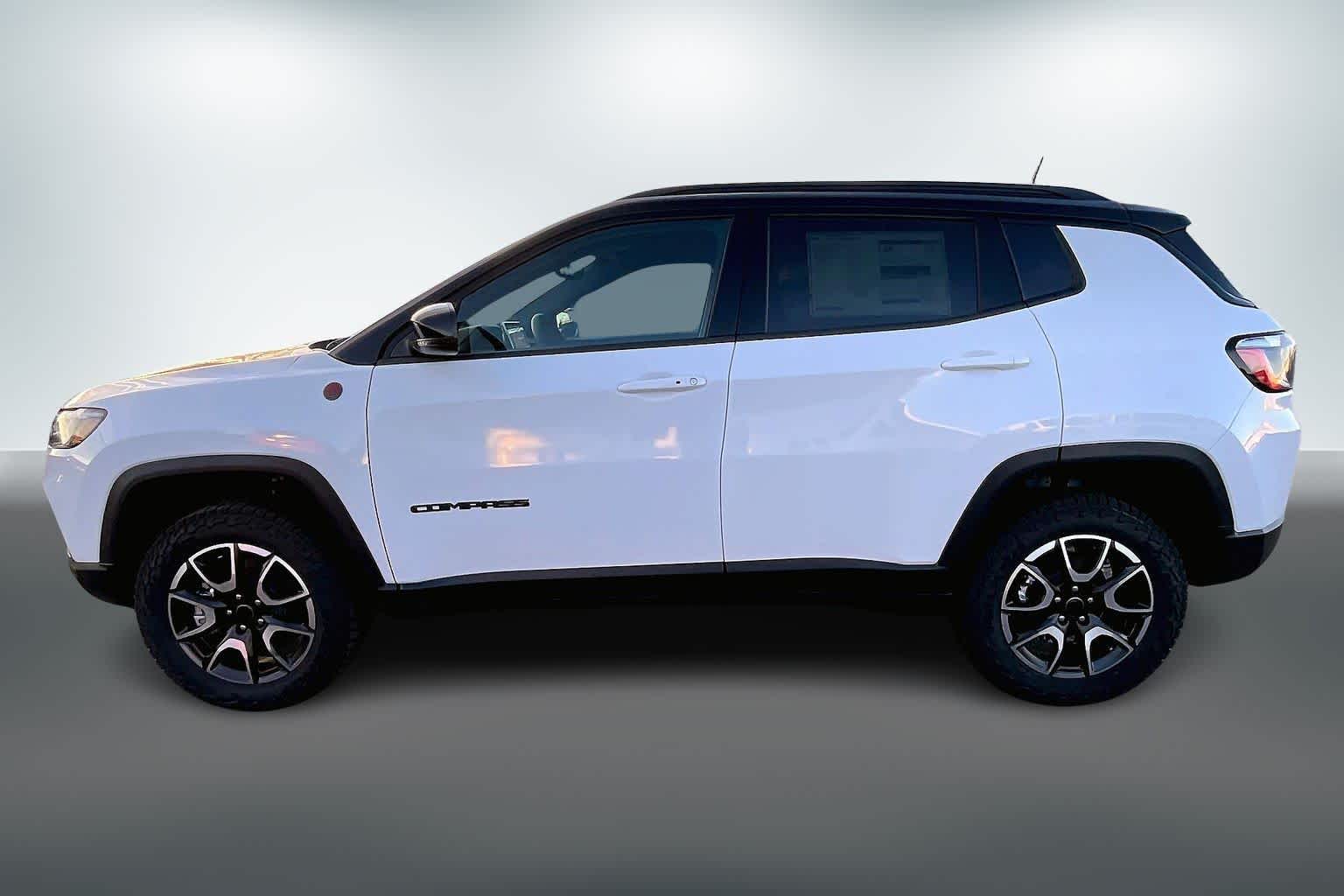 Thumbnail: 2026 Jeep Compass - 3