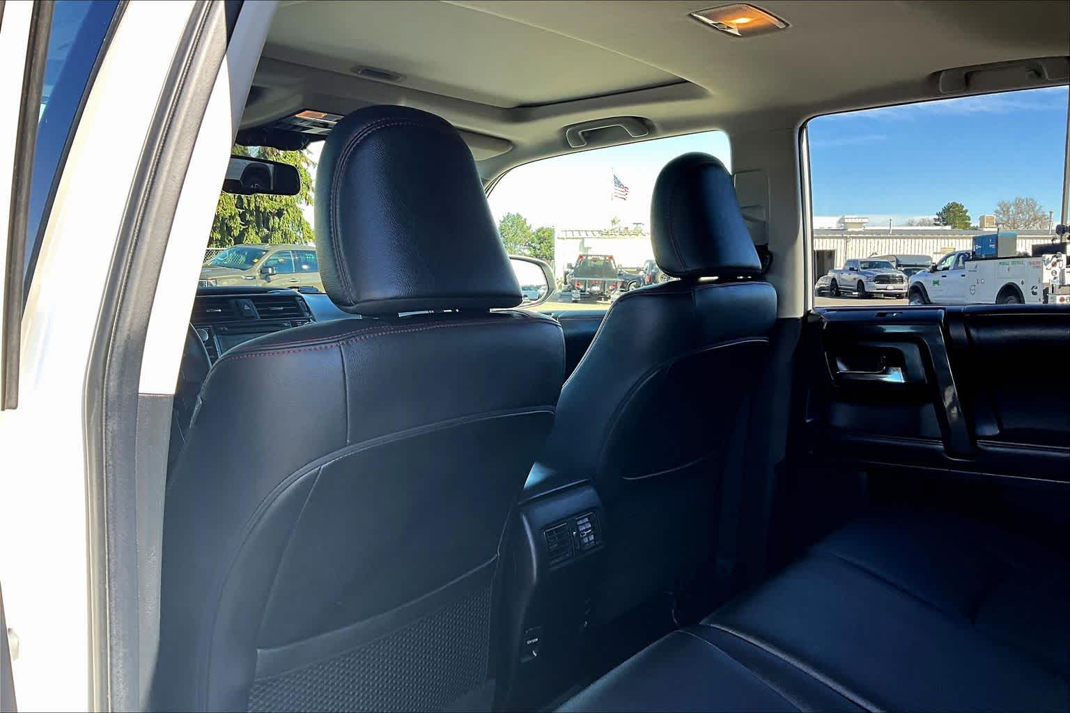 Thumbnail: 2019 Toyota 4Runner - 11