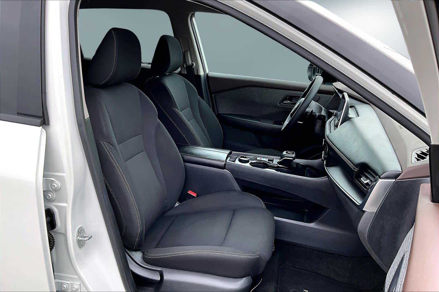 Thumbnail: 2023 Nissan Rogue - 13