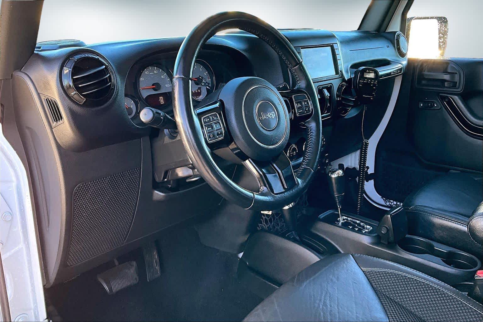 2017 Jeep Wrangler Unlimited Sahara photo 2