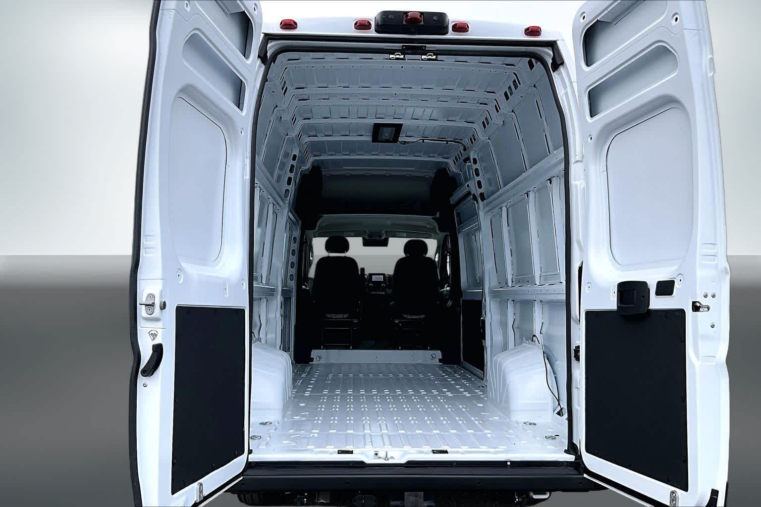 Thumbnail: 2026 RAM ProMaster - 16