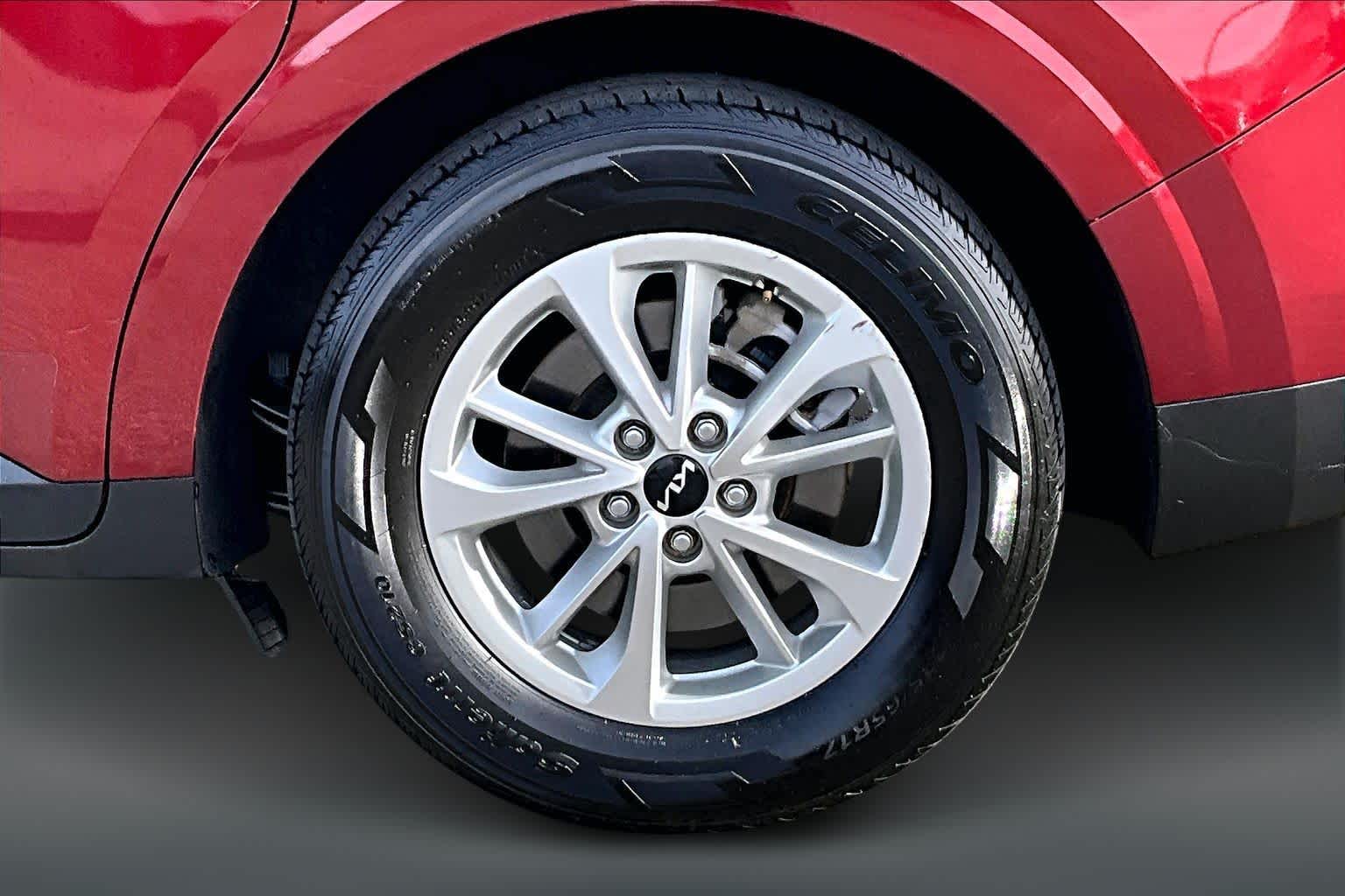 Thumbnail: 2024 Kia Carnival - 33