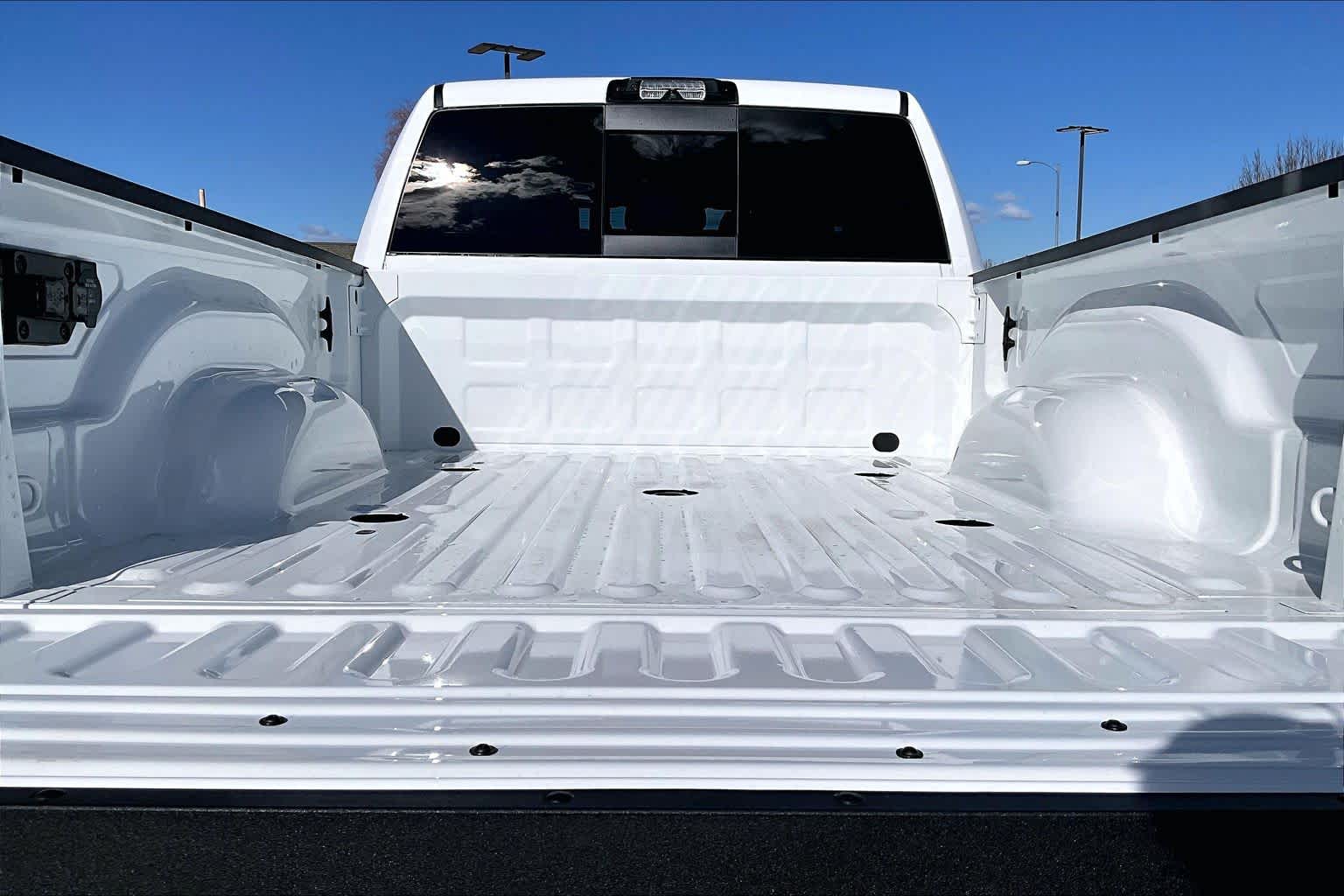 Thumbnail: 2026 RAM 3500 - 17