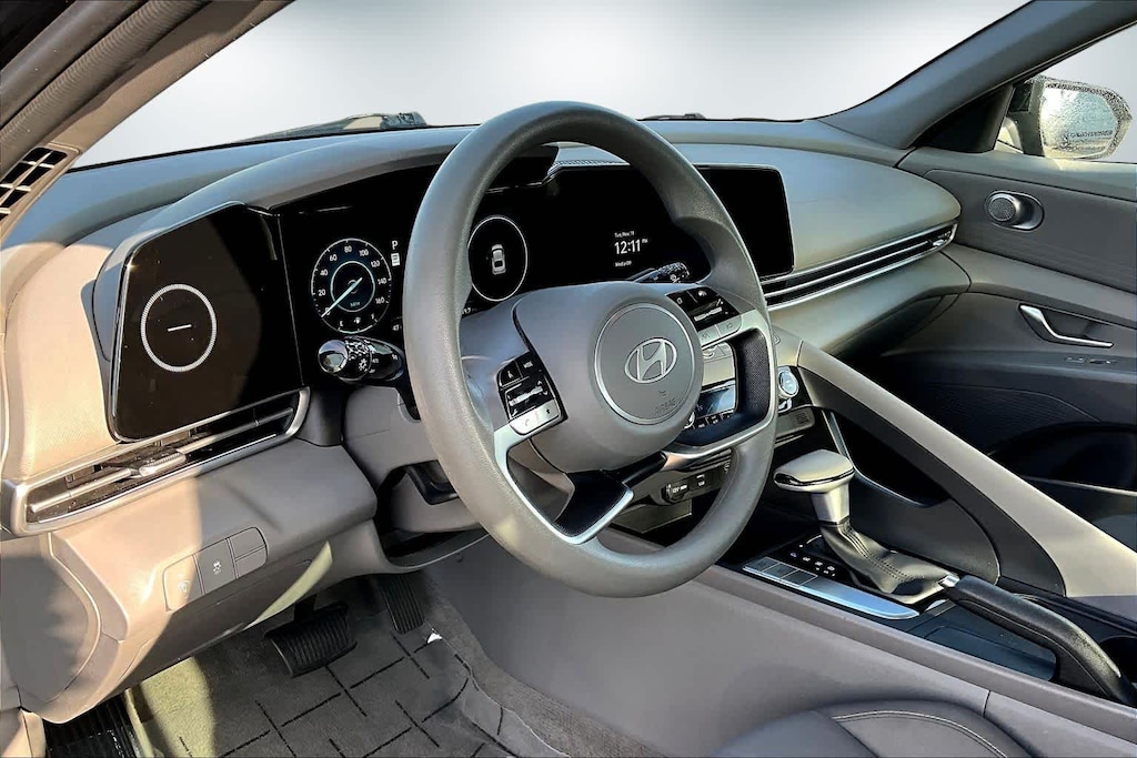 Used 2024 Hyundai Elantra SEL Sedan