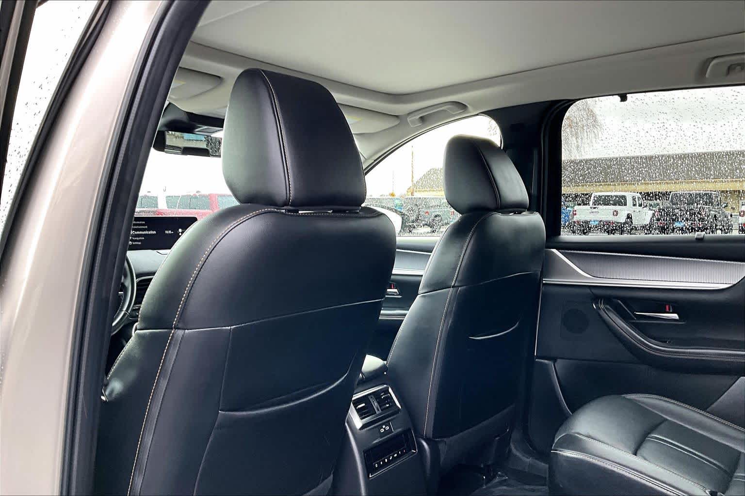 Thumbnail: 2024 Mazda CX-90 - 12