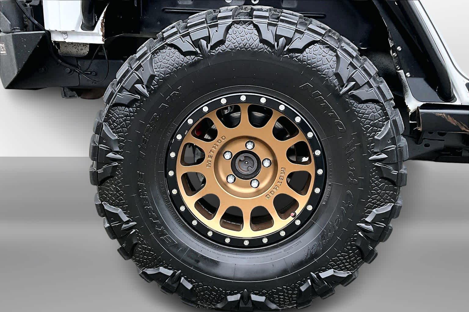 Thumbnail: 2017 Jeep Wrangler - 31