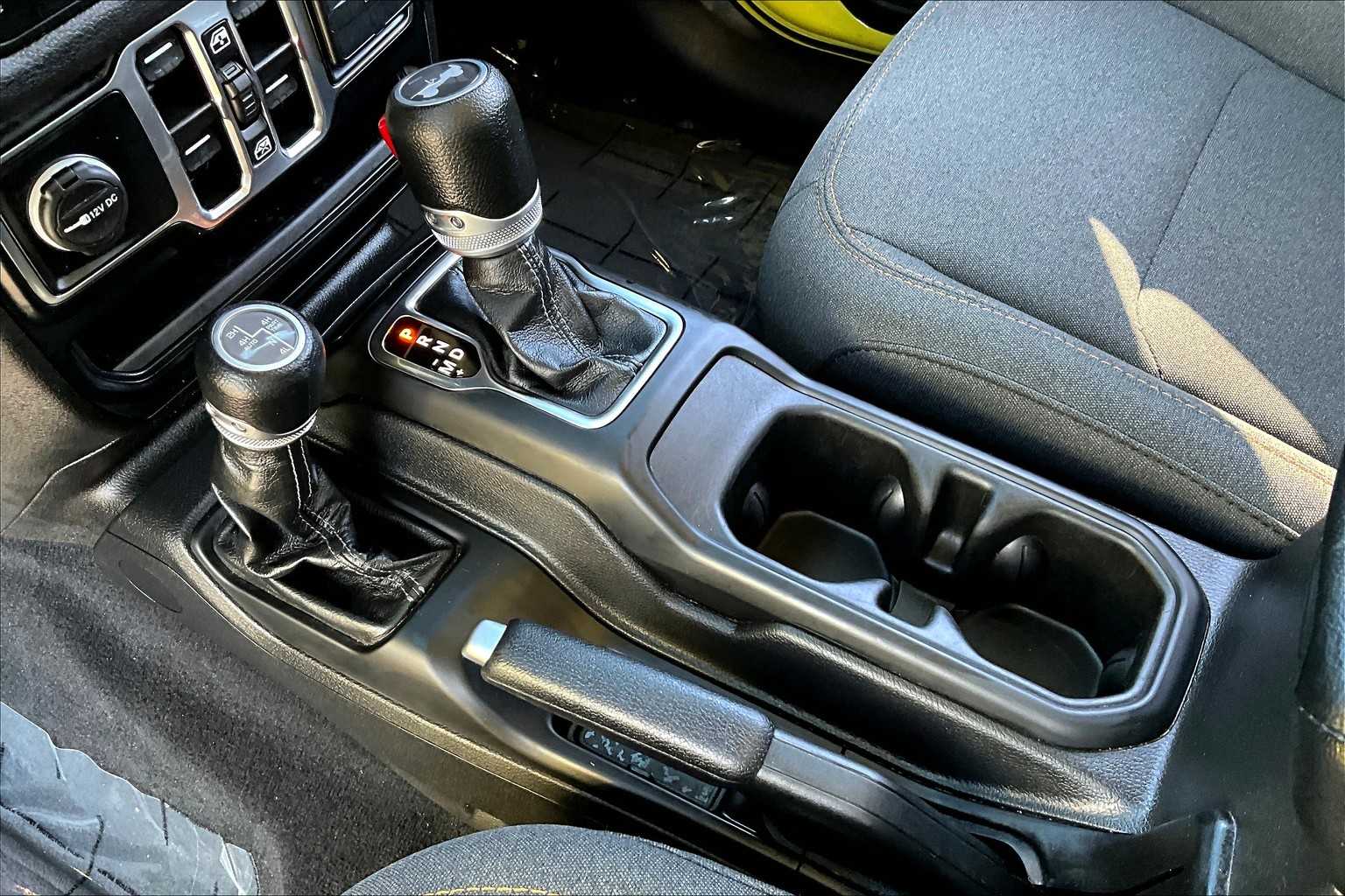 Thumbnail: 2024 Jeep Wrangler - 16