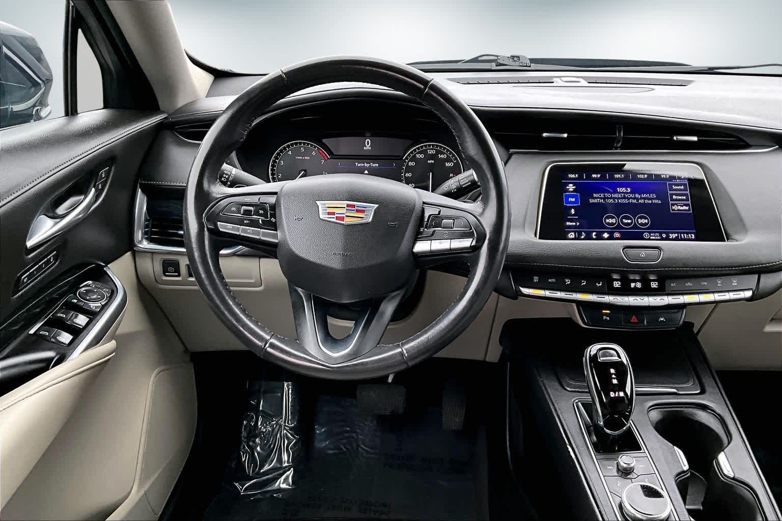 Thumbnail: 2023 Cadillac XT4 - 14