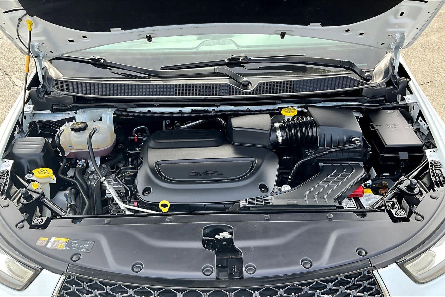 Thumbnail: 2024 Chrysler Pacifica - 9