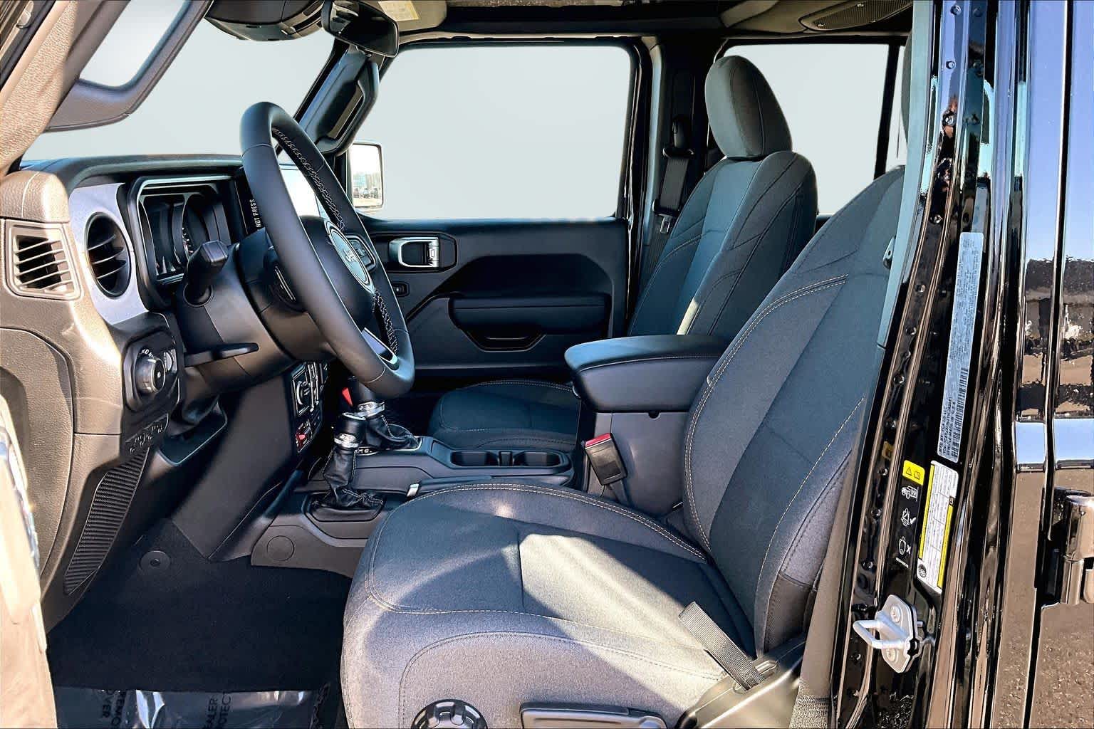 Thumbnail: 2026 Jeep Wrangler - 10