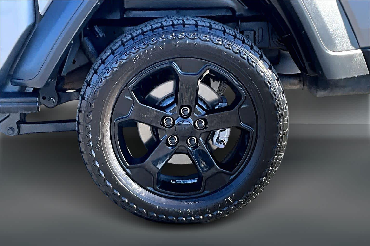 Thumbnail: 2020 Jeep Gladiator - 33