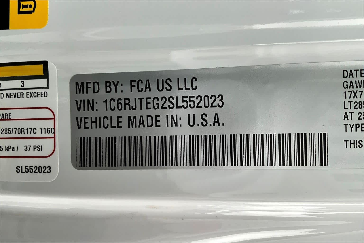 Thumbnail: 2025 Jeep Gladiator - 20