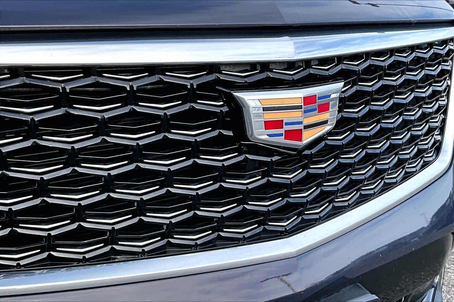 Thumbnail: 2024 Cadillac XT4 - 32