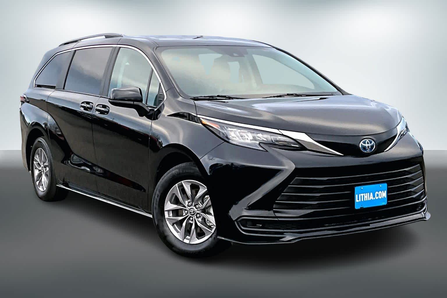 Thumbnail: 2024 Toyota Sienna - 21