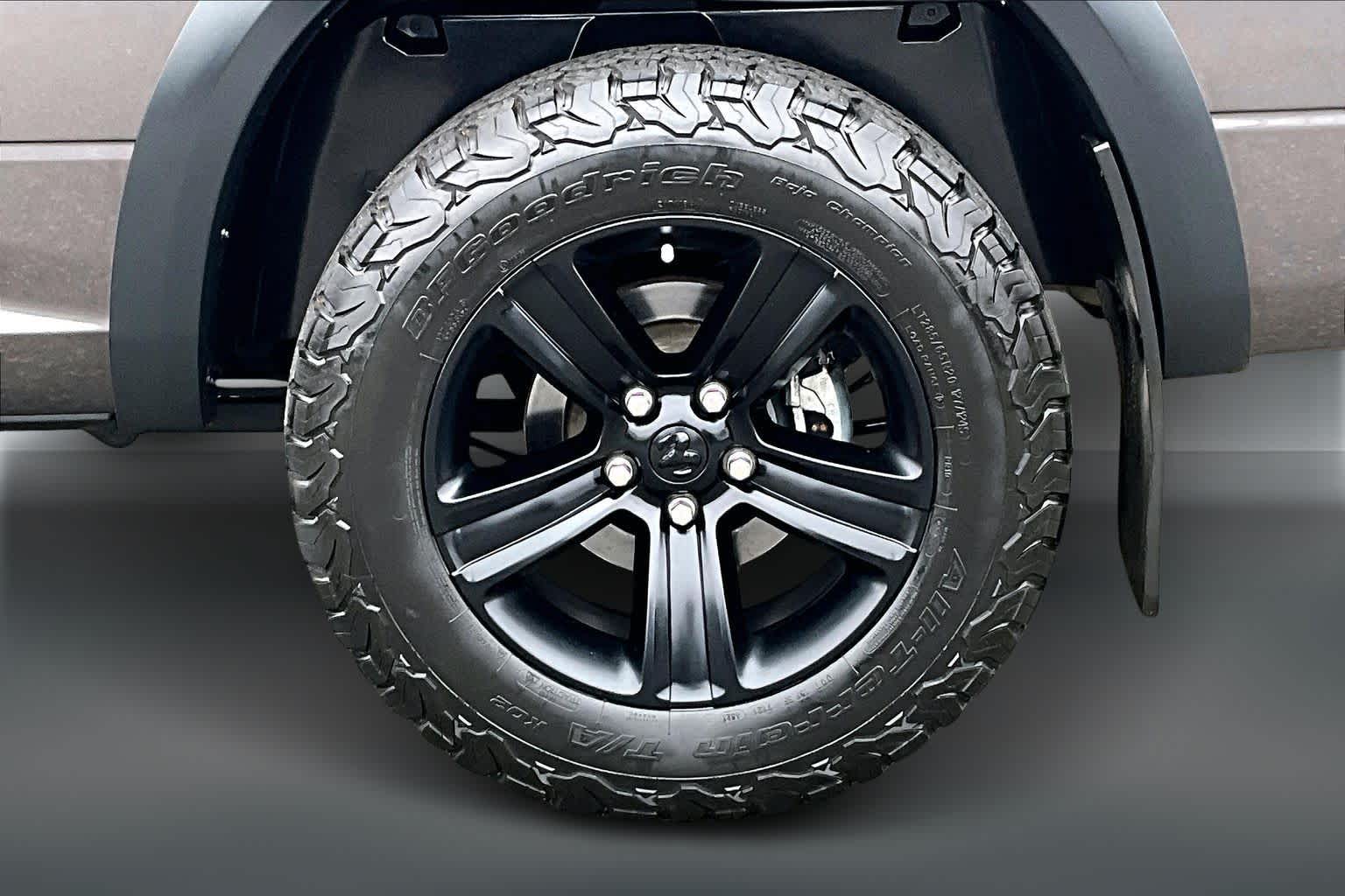 Thumbnail: 2021 RAM 1500 Classic - 36