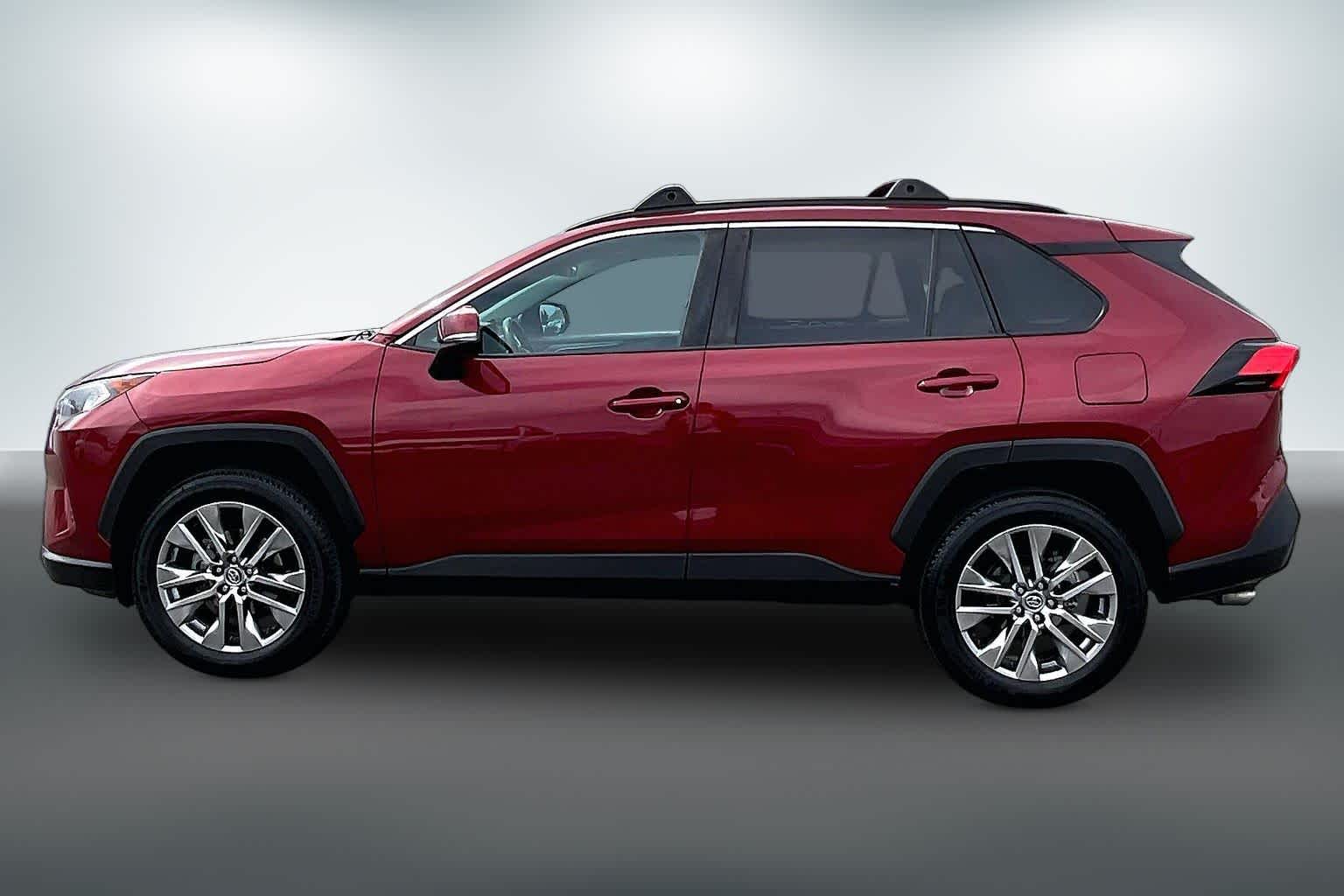 Thumbnail: 2020 Toyota RAV4 - 3