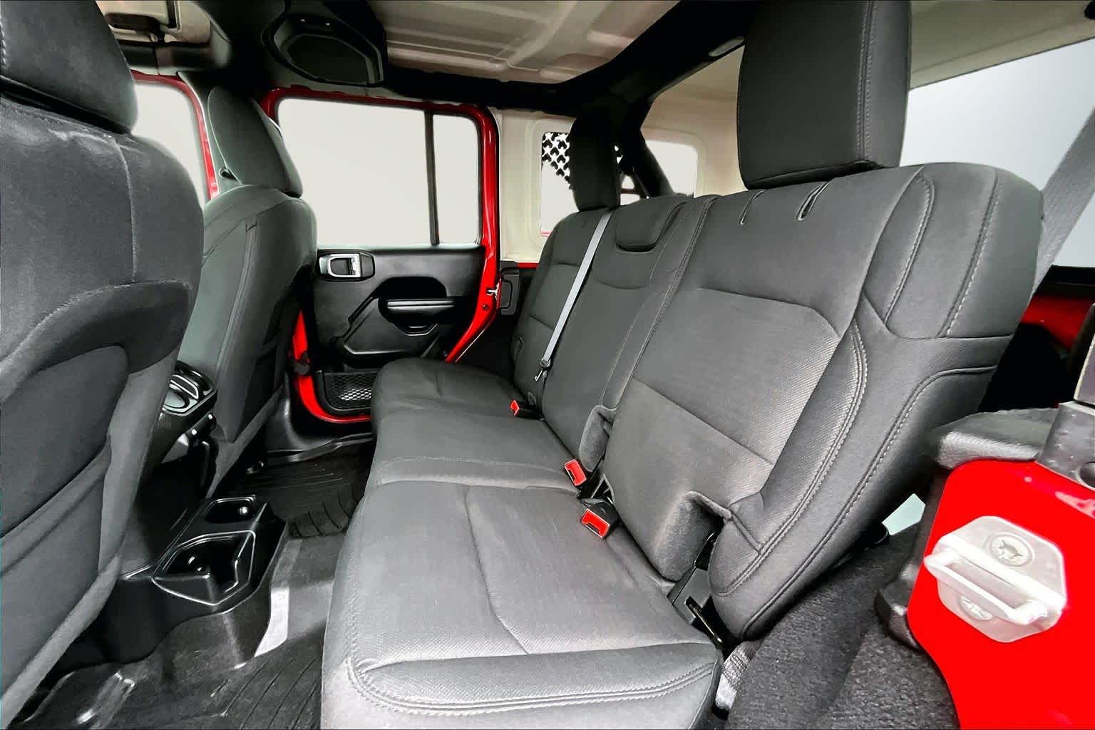 Thumbnail: 2021 Jeep Wrangler - 29