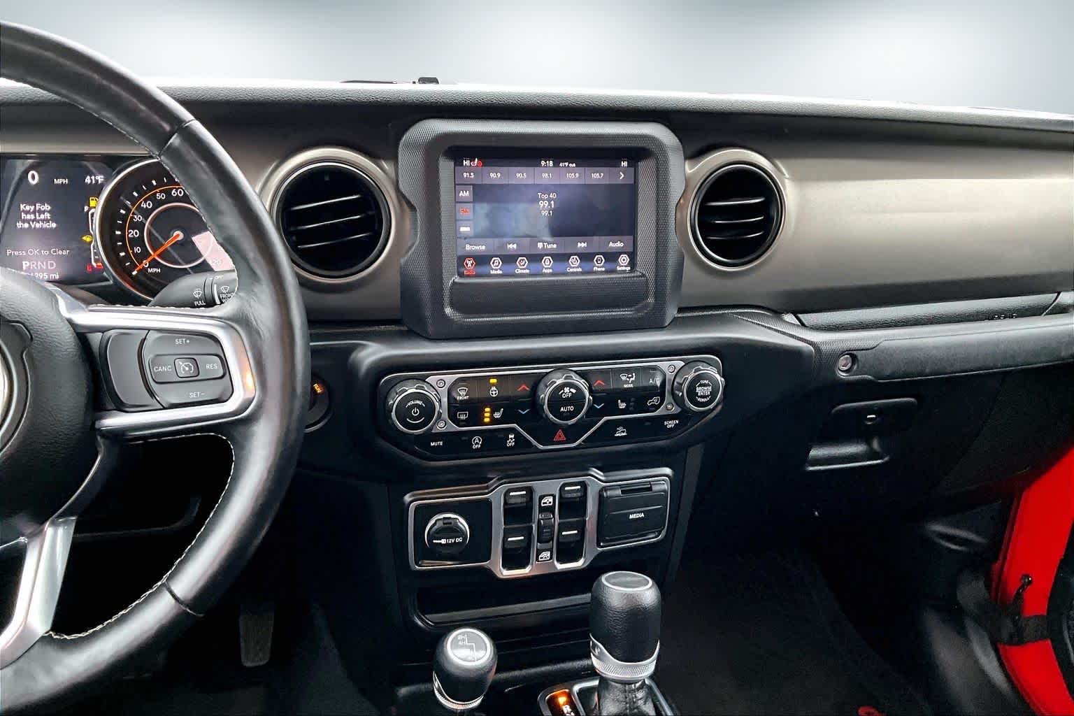 Thumbnail: 2020 Jeep Gladiator - 15