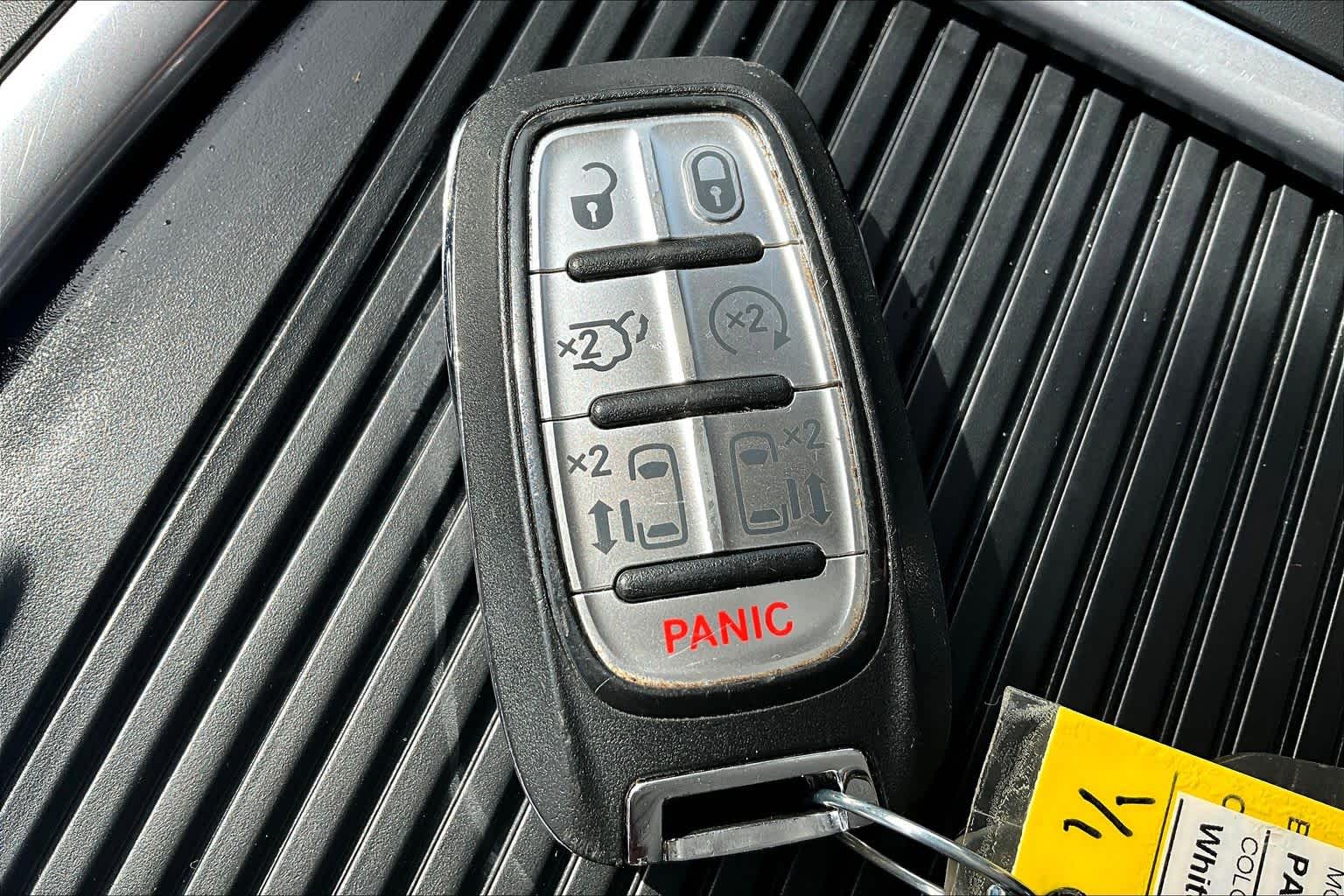 Thumbnail: 2024 Chrysler Pacifica - 19