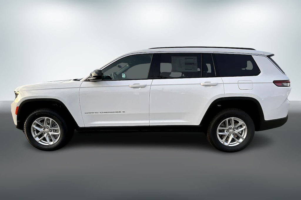 New 2025 Jeep Grand Cherokee L LAREDO X 4X4 Sport Utility