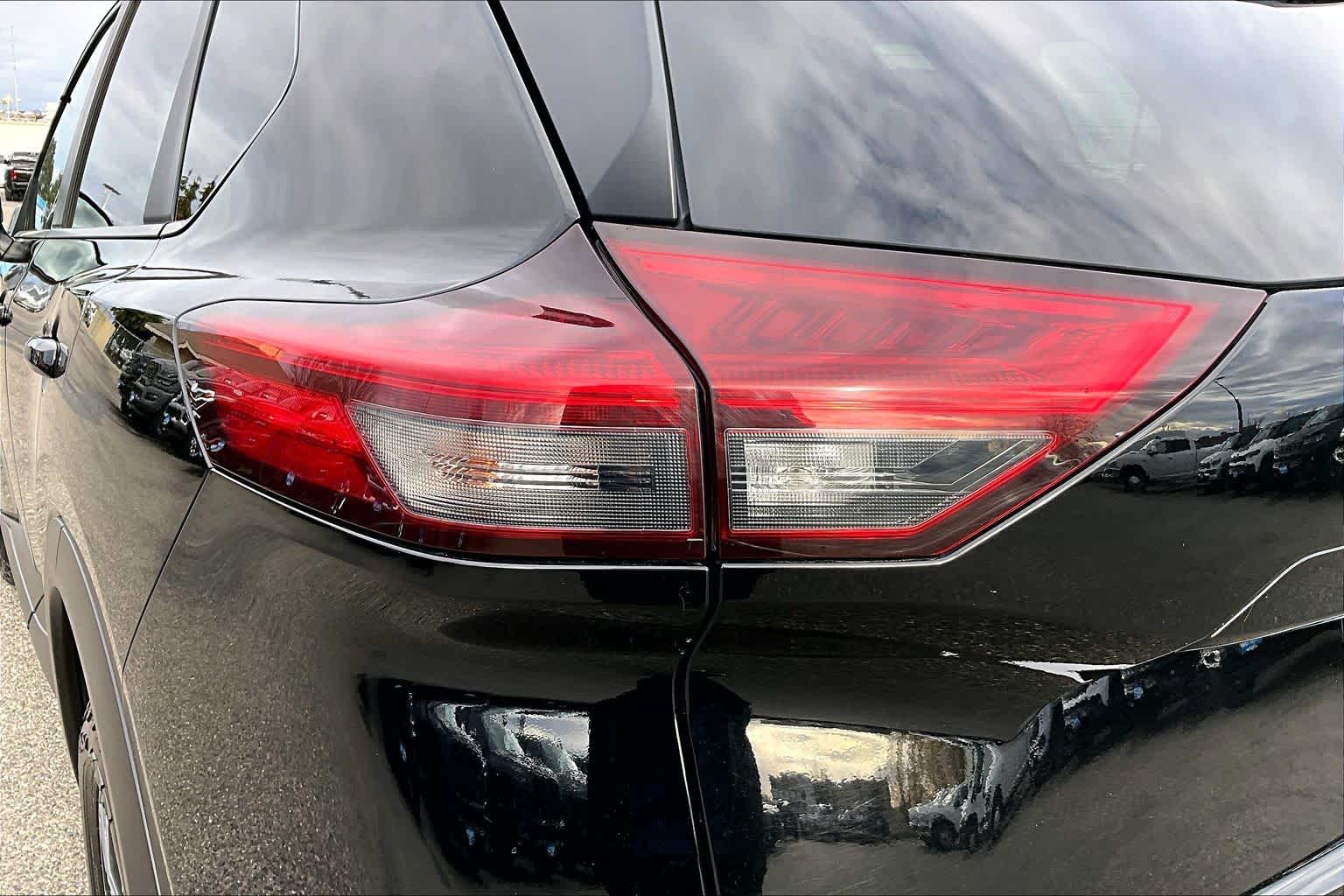 Thumbnail: 2023 Nissan Rogue - 33