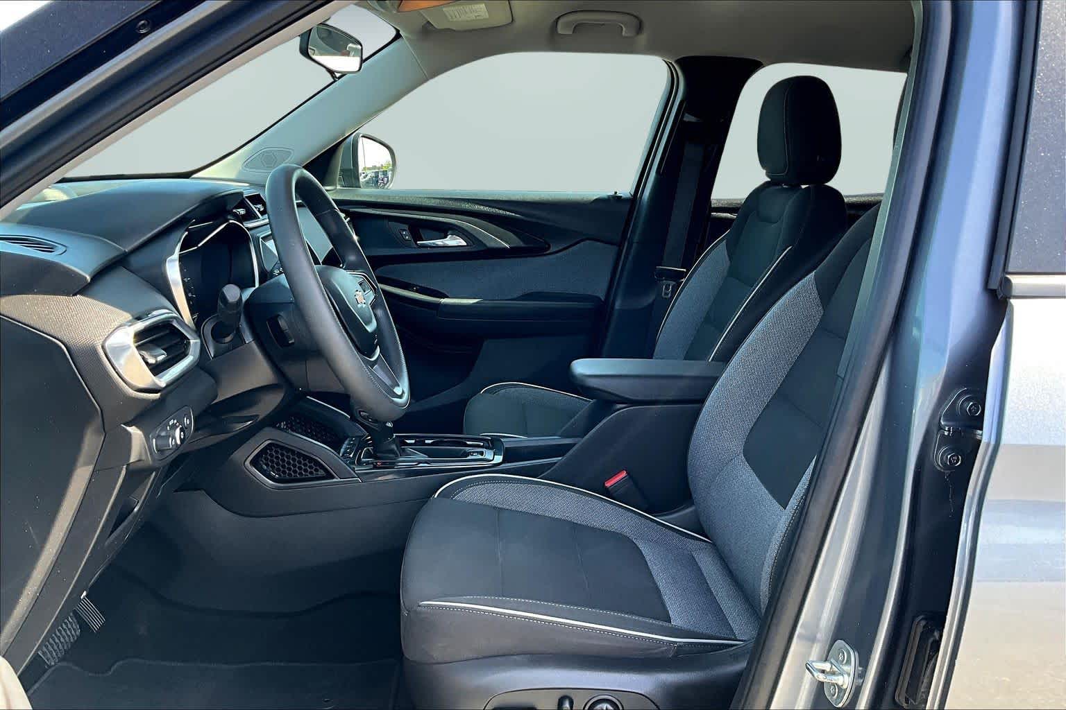 Thumbnail: 2022 Chevrolet TrailBlazer - 11