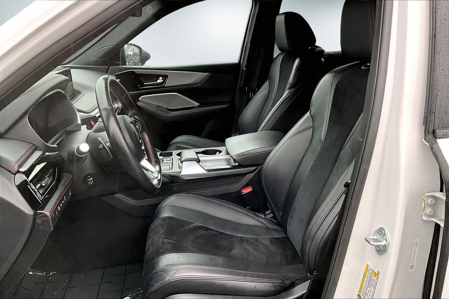 Thumbnail: 2023 Acura MDX - 11