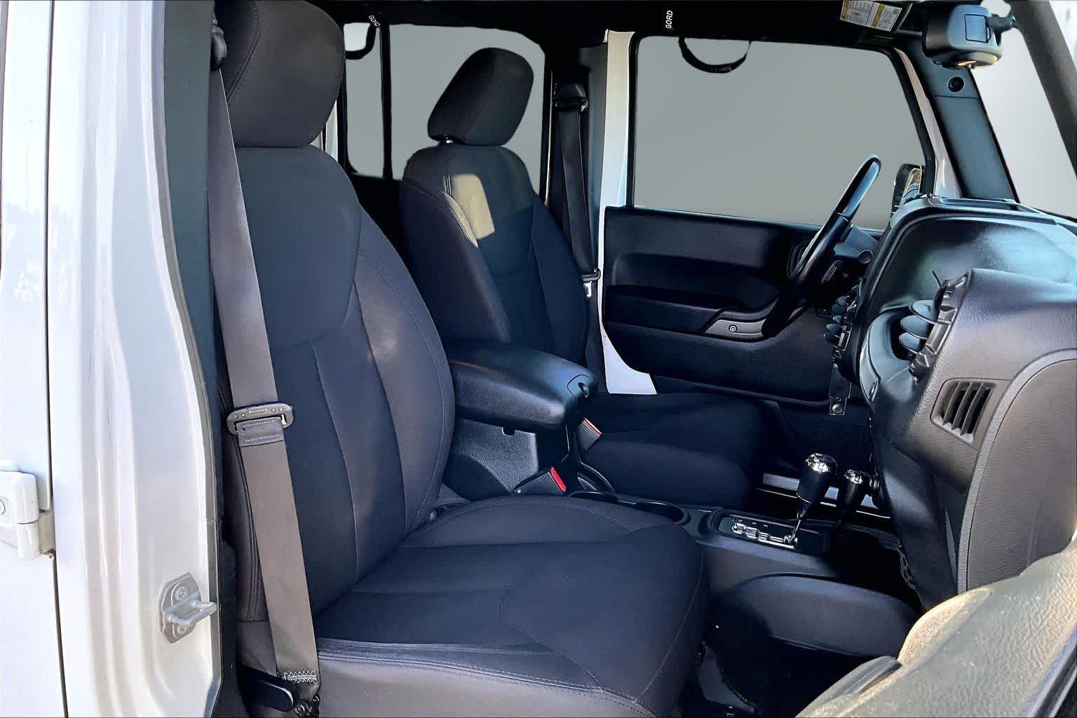 Thumbnail: 2018 Jeep Wrangler - 11