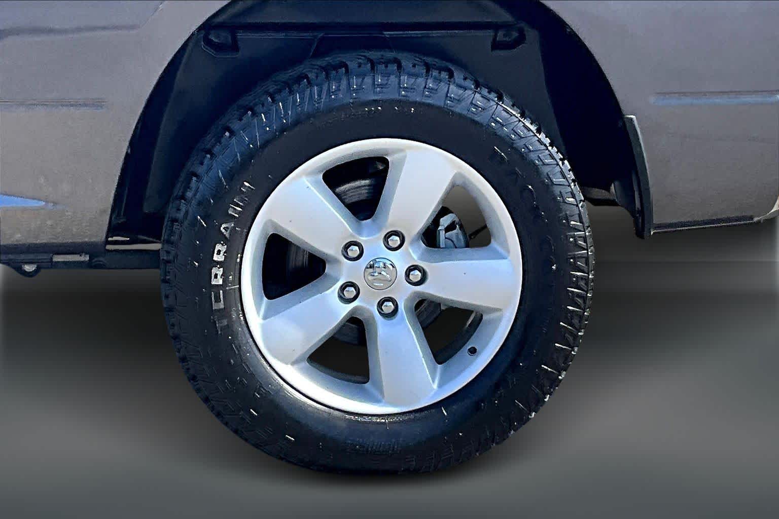 Thumbnail: 2021 RAM 1500 Classic - 33