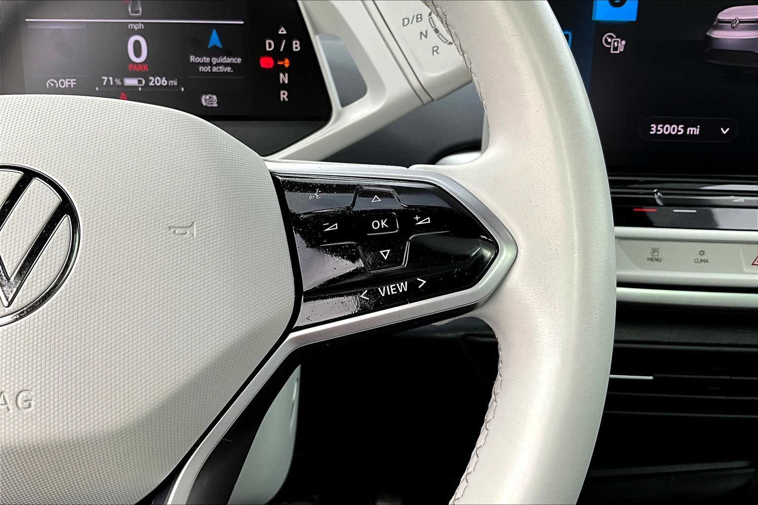 Thumbnail: 2021 Volkswagen ID.4 - 25