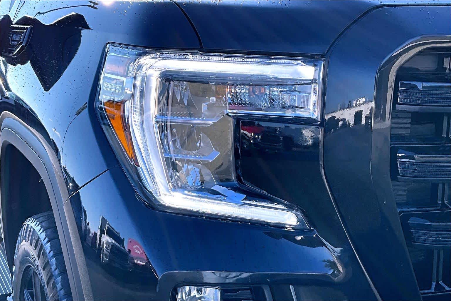 Thumbnail: 2022 GMC Sierra 1500 - 32