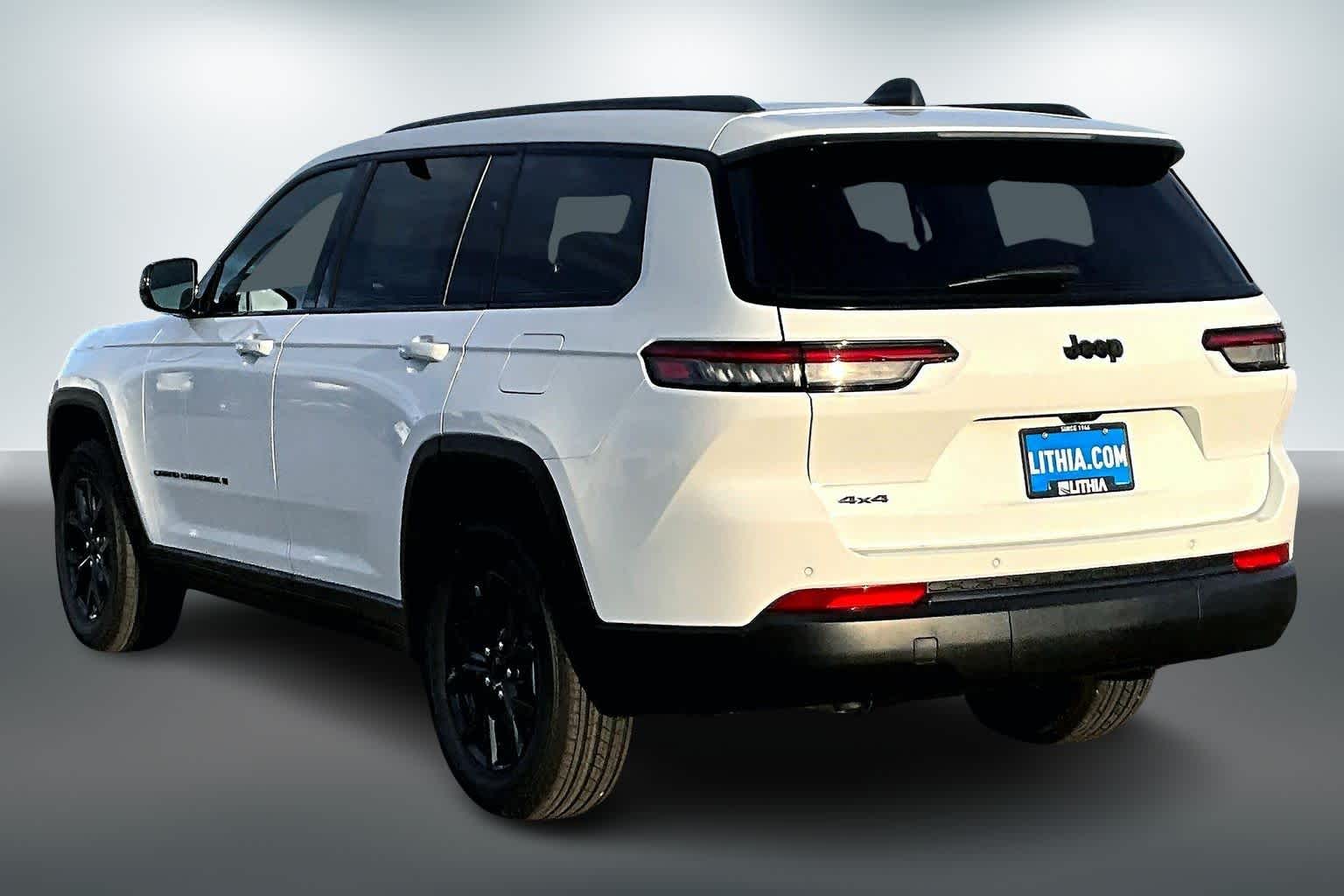 Thumbnail: 2025 Jeep Grand Cherokee - 4