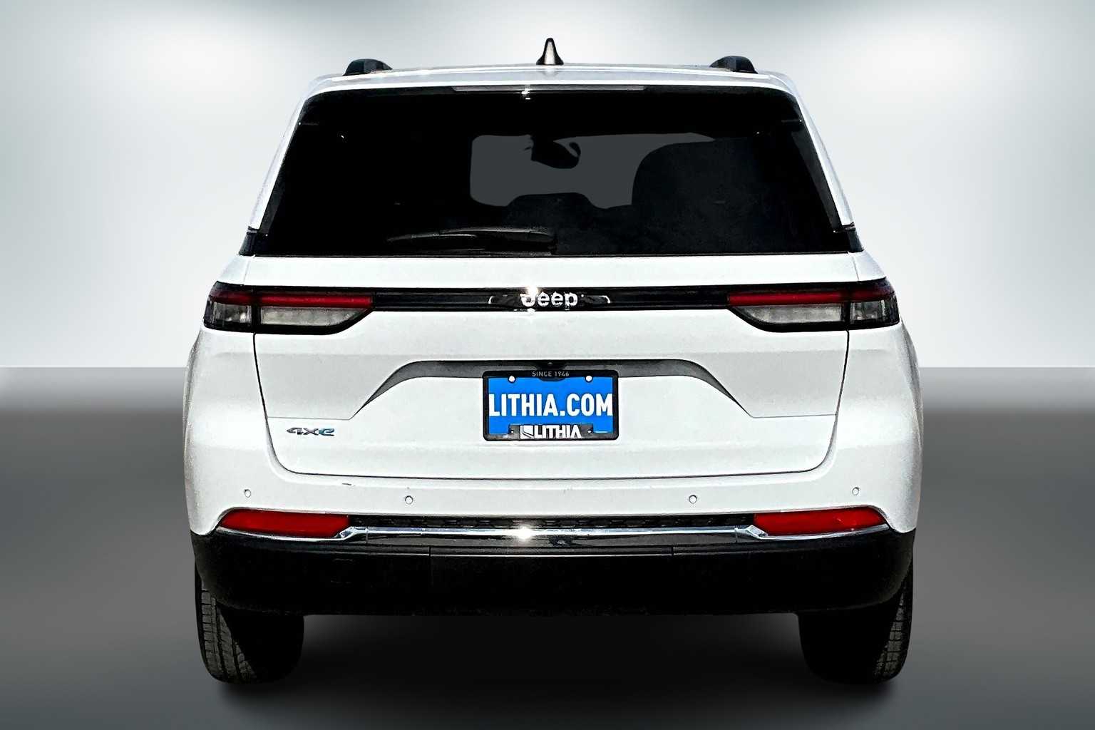 Thumbnail: 2024 Jeep Grand Cherokee - 5