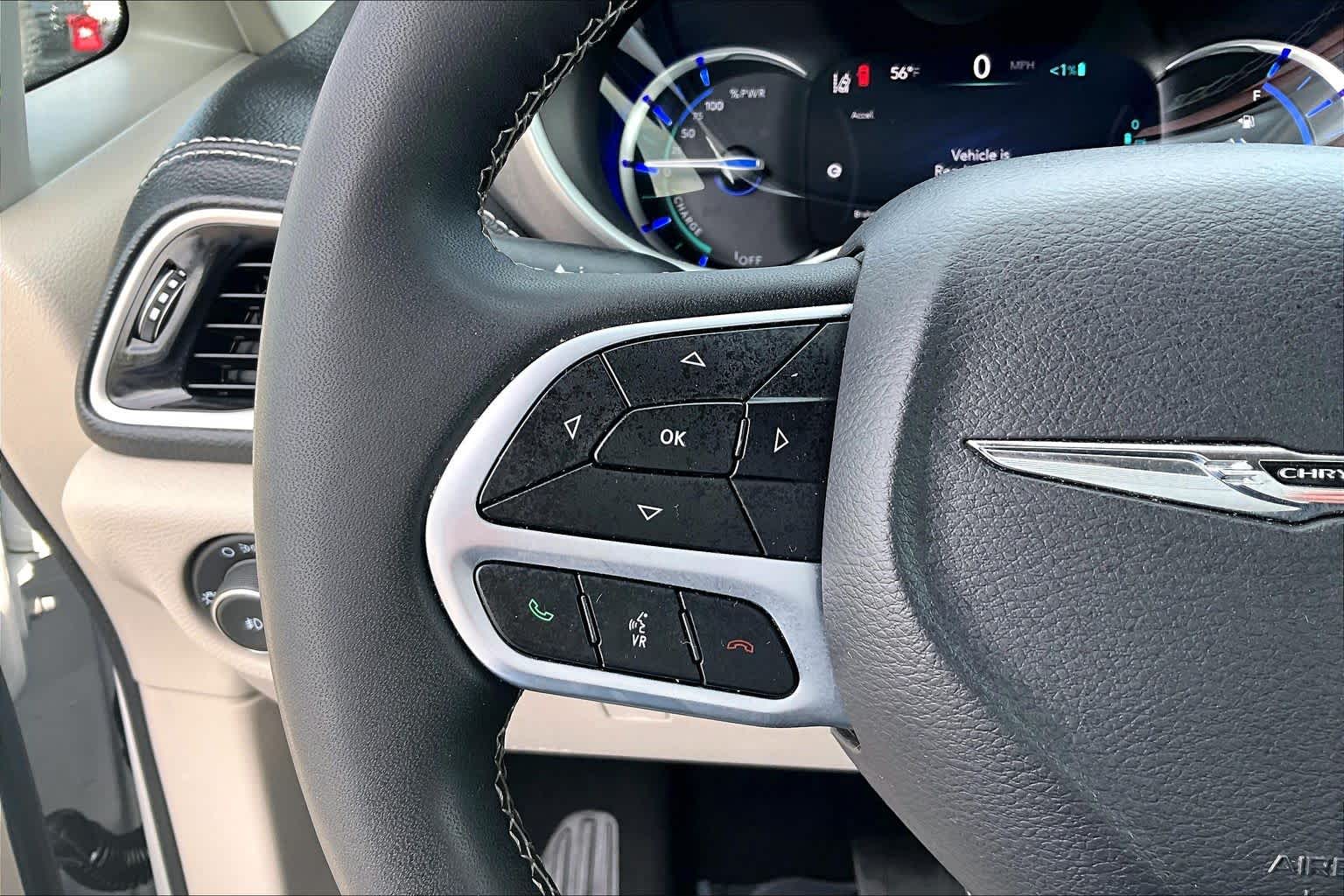 Thumbnail: 2024 Chrysler Pacifica - 24