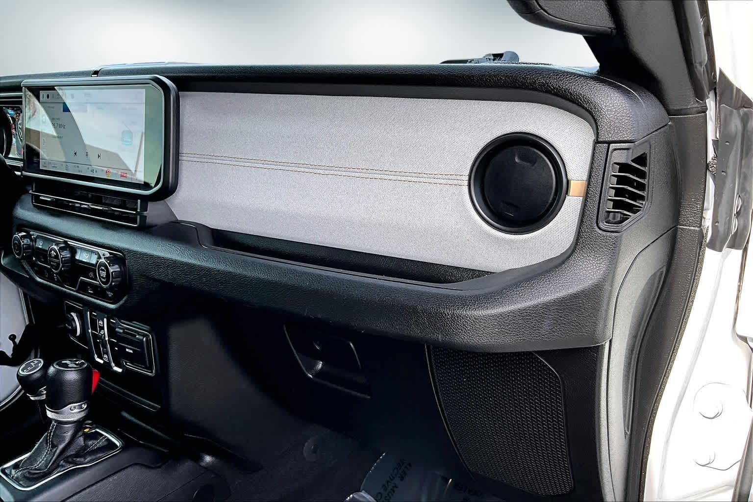 Thumbnail: 2024 Jeep Wrangler - 23