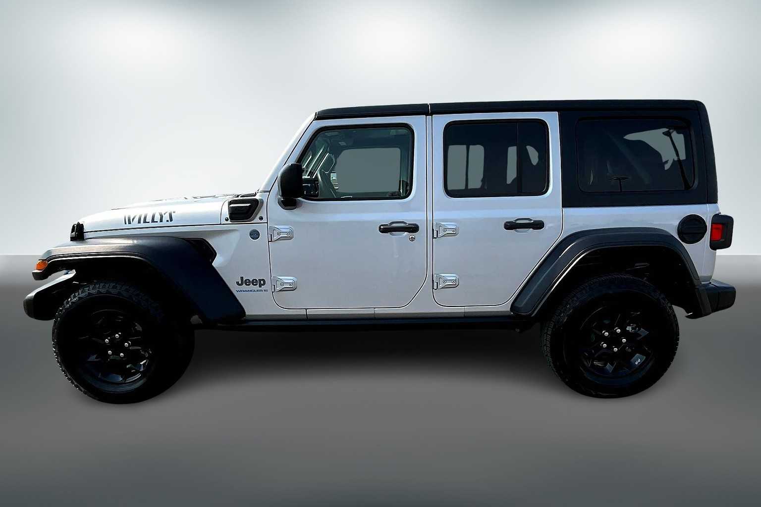 Thumbnail: 2023 Jeep Wrangler - 3