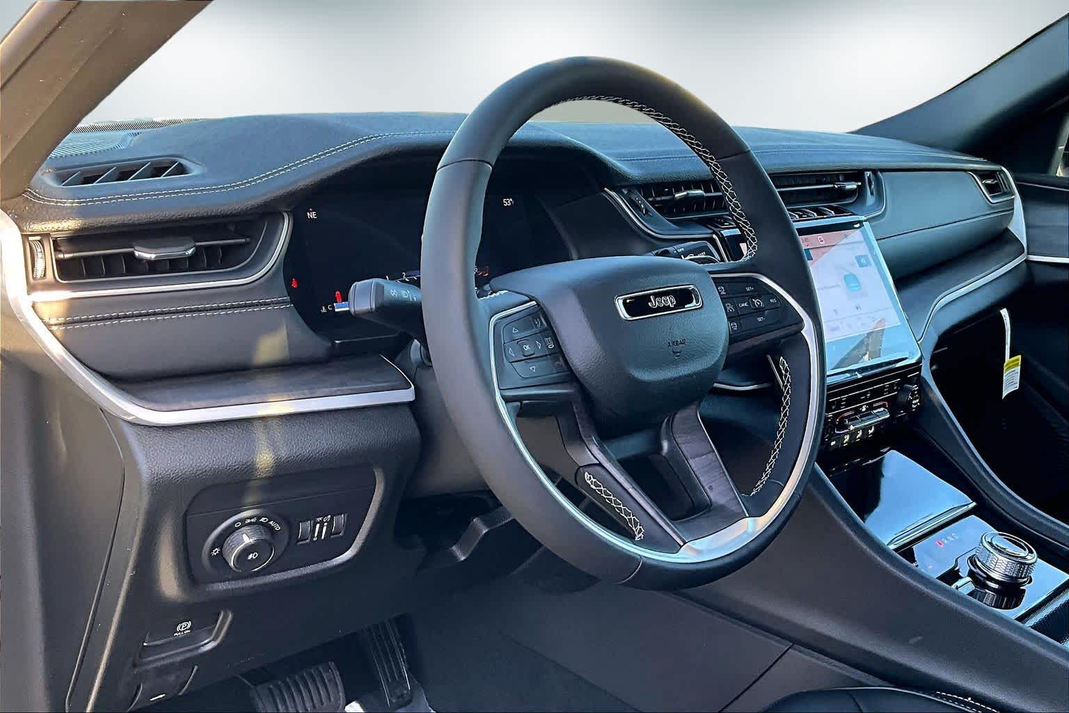 Thumbnail: 2025 Jeep Grand Cherokee - 2