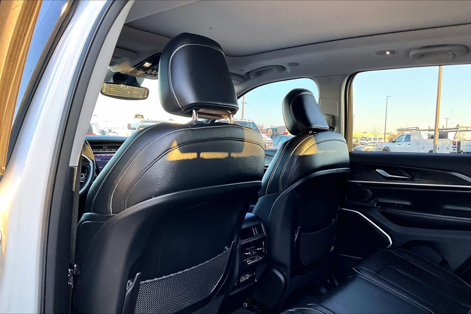 Thumbnail: 2024 Jeep Grand Cherokee - 11