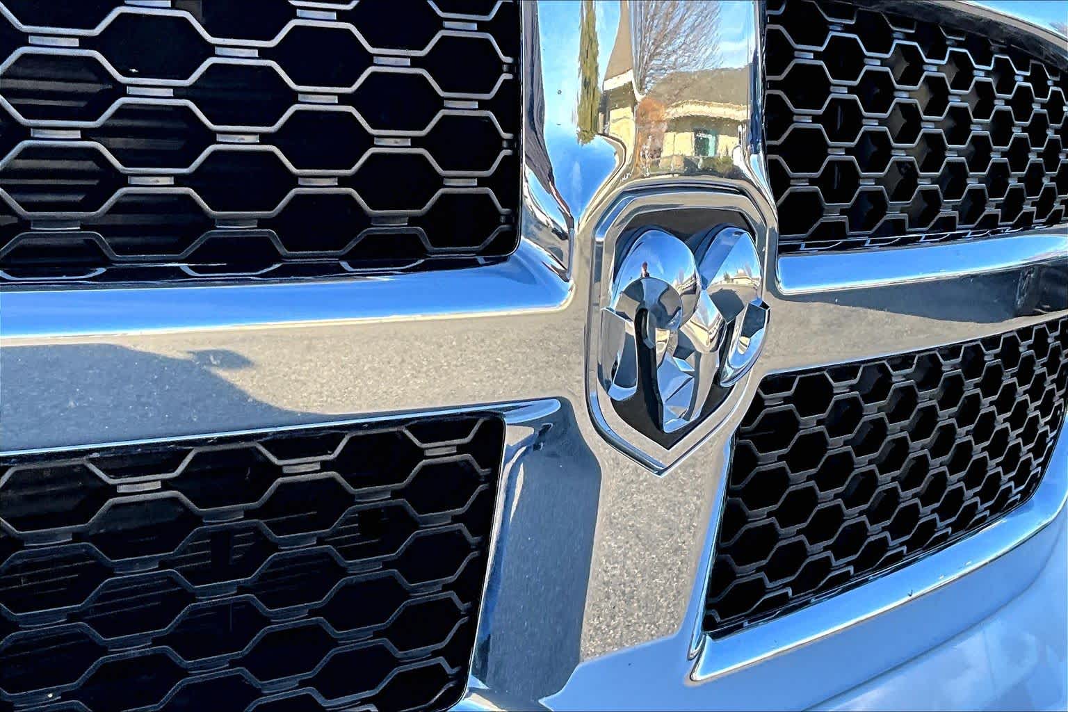 Thumbnail: 2022 RAM 1500 Classic - 33