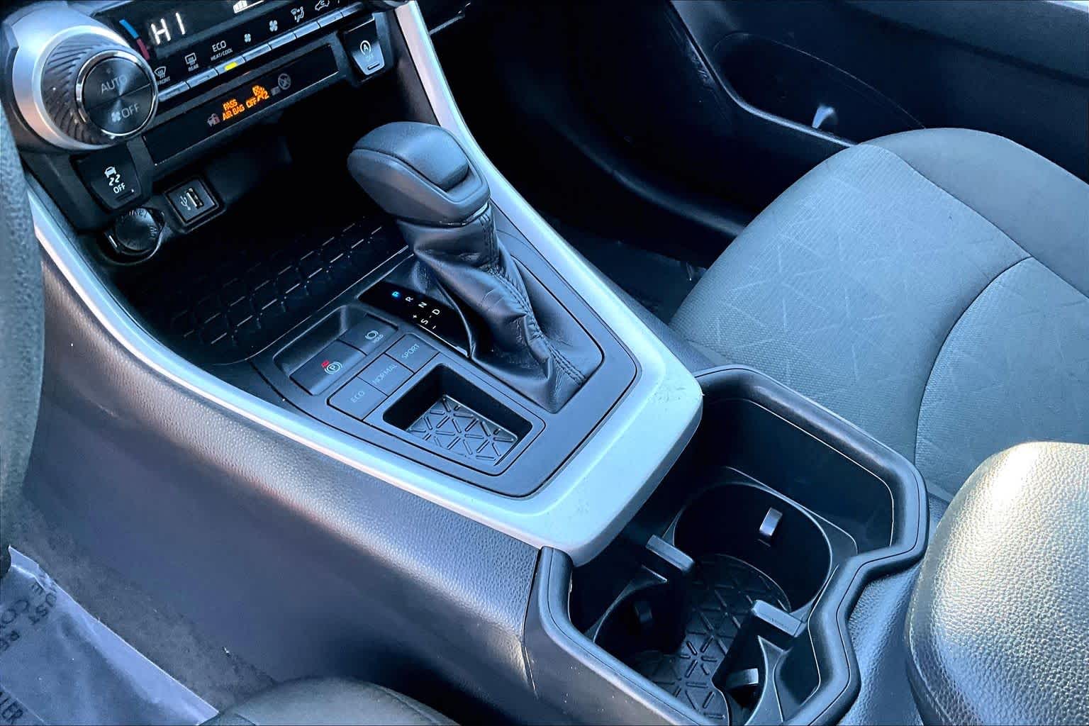 Thumbnail: 2023 Toyota RAV4 - 16