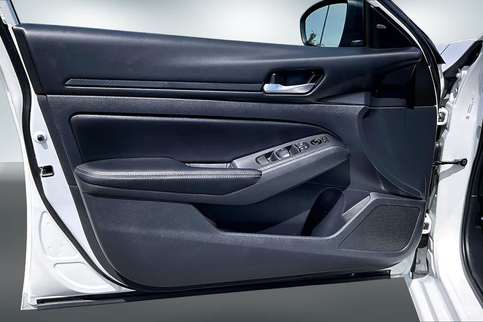 Thumbnail: 2025 Nissan Altima - 27