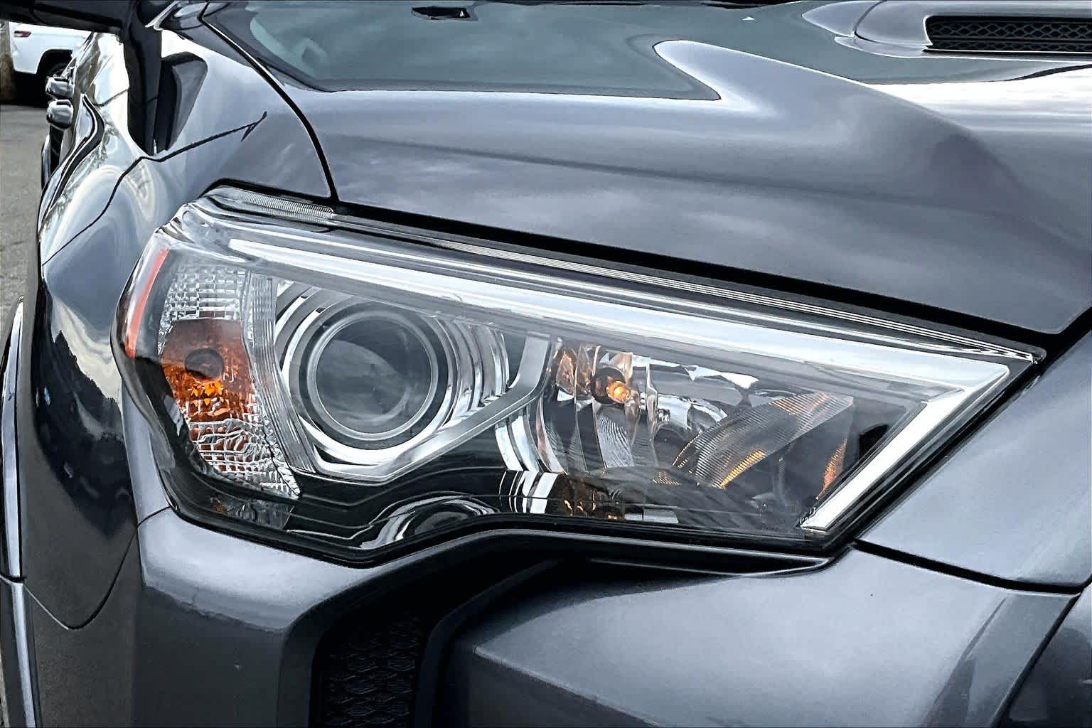 Thumbnail: 2019 Toyota 4Runner - 31