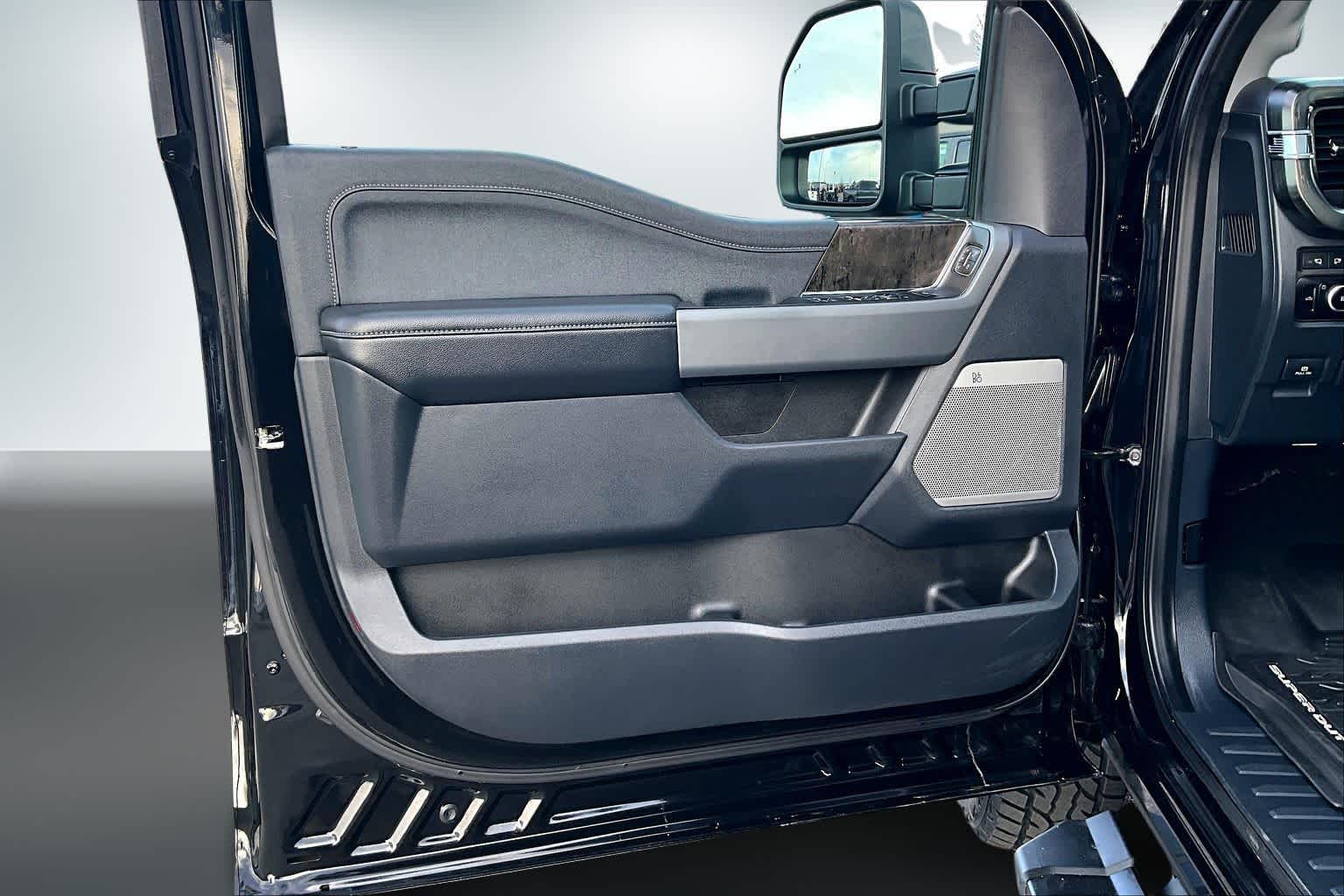 Thumbnail: 2024 Ford Econoline - 25