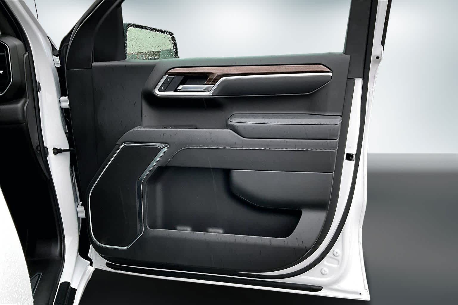 Thumbnail: 2025 Chevrolet Silverado 1500 - 28